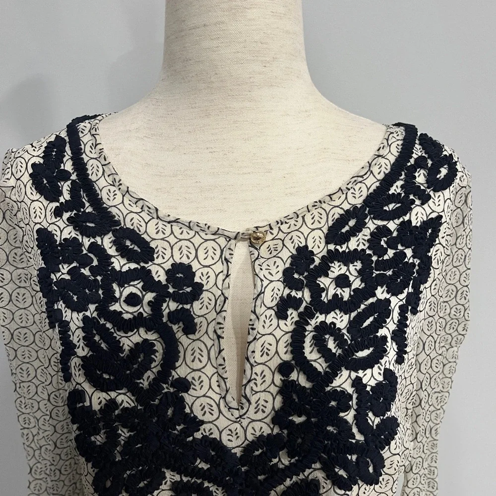 Tory Burch Chic Blouse with Black Embroidery Size 4‎